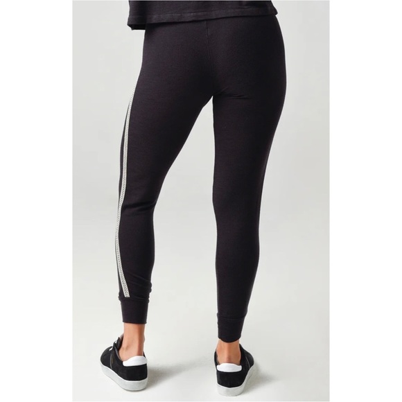 NWT Monrow Supersoft Skinny Sweatpants L Vintage Black Chevron Joggers REVOLVE - Picture 10 of 10